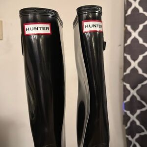 Like New:::: HUNTER Original Tall RAIN BOOTS!!! 😍🖤